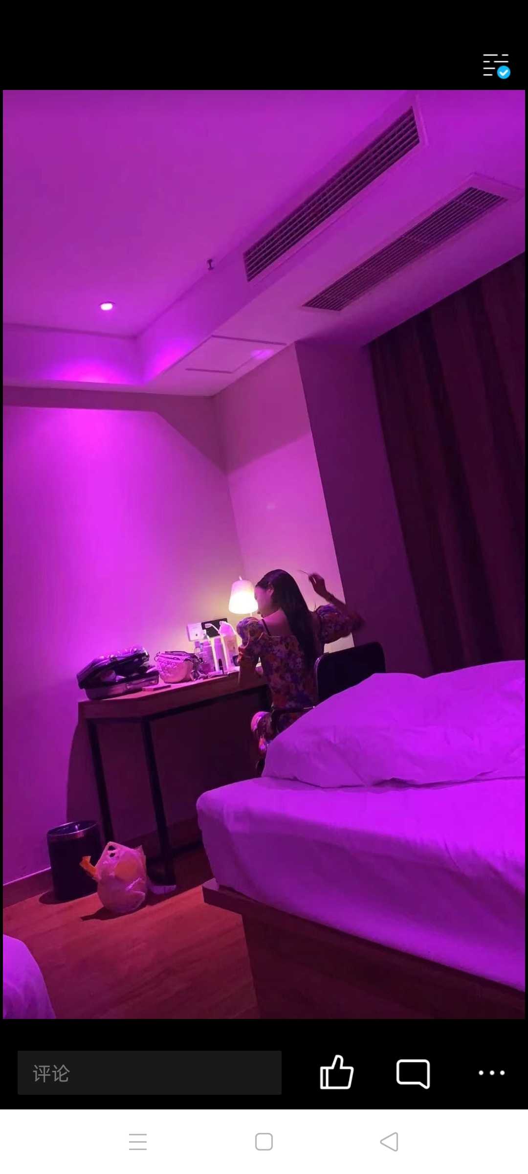 公寓兼职的漂亮小姐姐